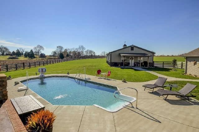 442 Clearview Road Cottontown, TN 37048 - Photo 4 of 29