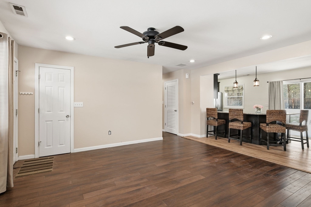 55 Old Farm Road Springfield, MA 01119 - Photo 5 of 22 Gallery Image 5