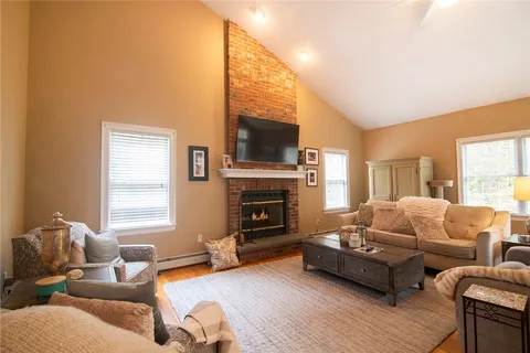 $849,900 | 7 Caitlin Court, South Kingstown, RI 02881