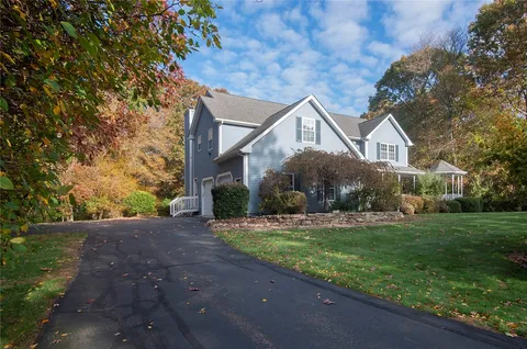 $849,900 | 7 Caitlin Court, South Kingstown, RI 02881