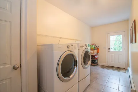 $849,900 | 7 Caitlin Court, South Kingstown, RI 02881