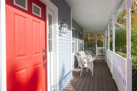 $849,900 | 7 Caitlin Court, South Kingstown, RI 02881