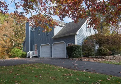 $849,900 | 7 Caitlin Court, South Kingstown, RI 02881