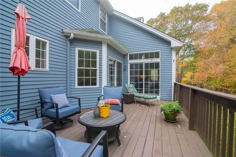 $849,900 | 7 Caitlin Court, South Kingstown, RI 02881