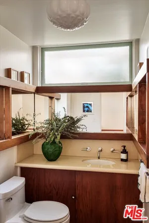 $16,995 | 2764 Outpost Drive, Los Angeles, CA 90068