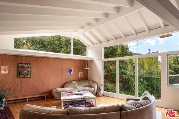 $16,995 | 2764 Outpost Drive, Los Angeles, CA 90068
