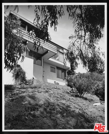 $16,995 | 2764 Outpost Drive, Los Angeles, CA 90068
