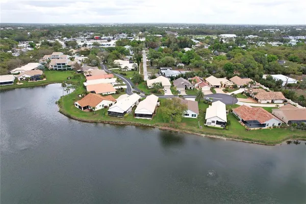 $794,900 | 204 Carriage House Lane, Unit 204, Nokomis, FL 34275