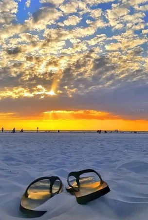 $794,900 | 204 Carriage House Lane, Unit 204, Nokomis, FL 34275