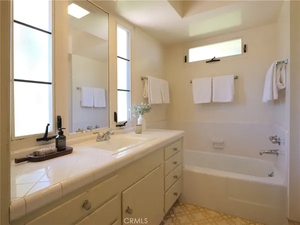 $3,000,000 | 1209 Granvia Altamira, Palos Verdes Estates, CA 90274