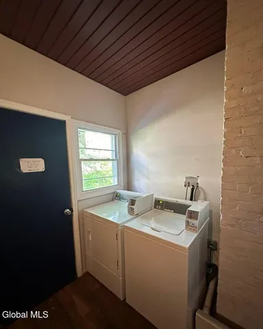 $950 | 51 Elm Street, Unit 1, Albany, NY 12202