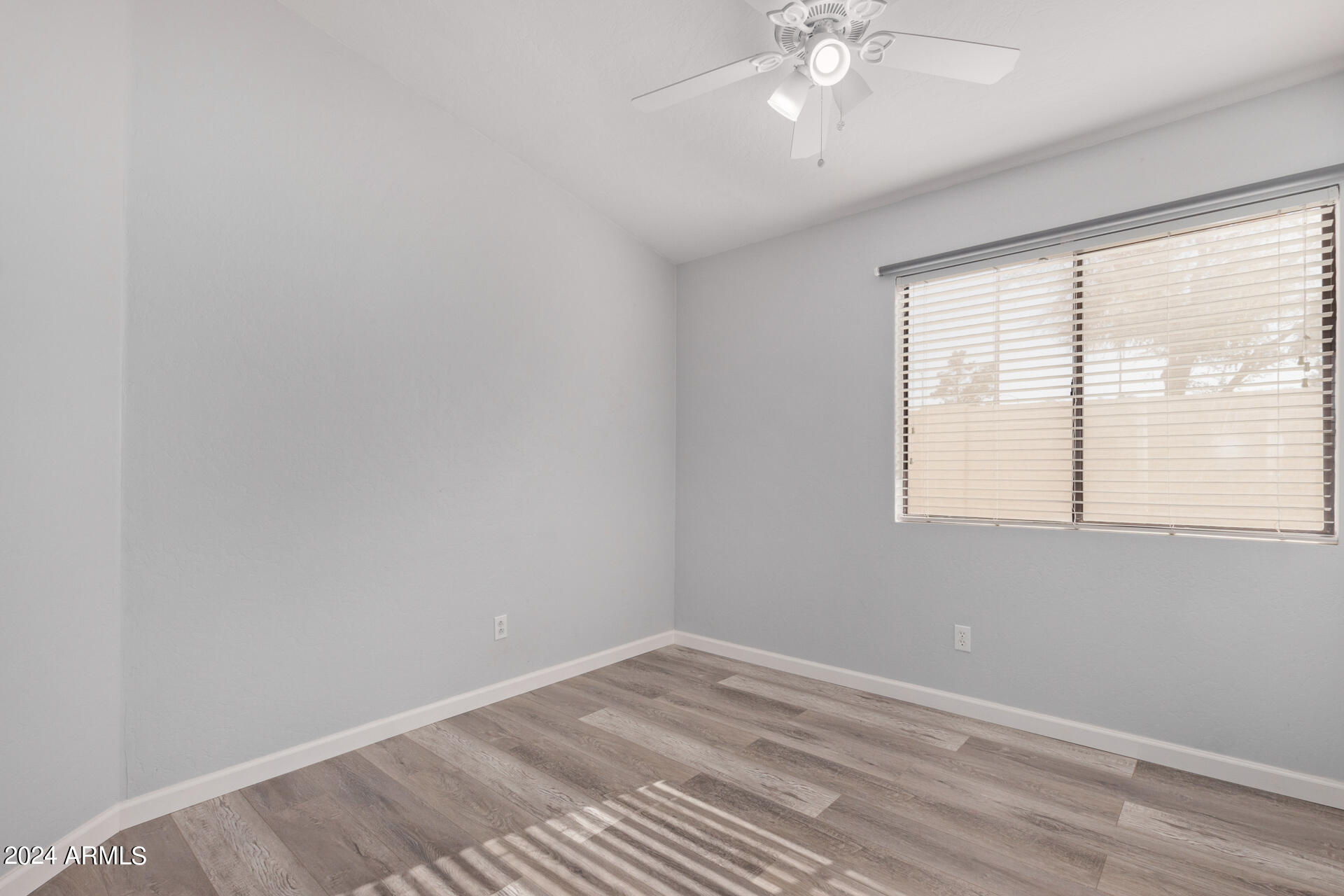 4725 East Brown Road, Unit 60 Mesa, AZ 85205 - Photo 19 of 31 24 - Brown