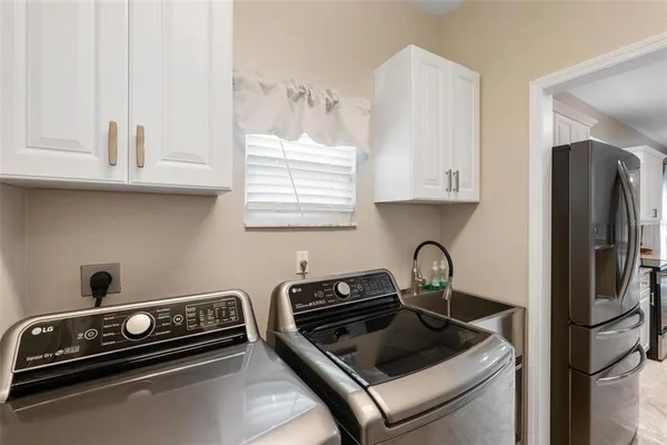 $4,500 | 4360 Iola Drive, Sarasota, FL 34231