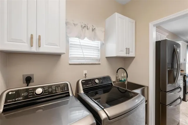 $4,500 | 4360 Iola Drive, Sarasota, FL 34231