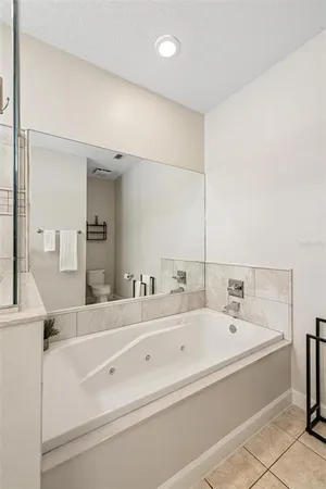 $4,500 | 4360 Iola Drive, Sarasota, FL 34231