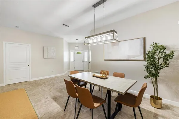 $4,500 | 4360 Iola Drive, Sarasota, FL 34231