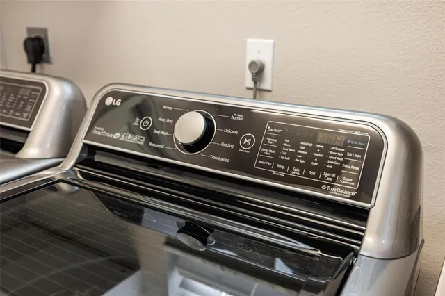 $4,500 | 4360 Iola Drive, Sarasota, FL 34231