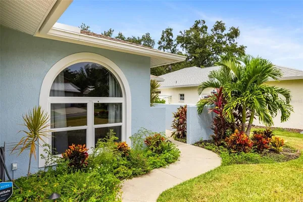 $4,500 | 4360 Iola Drive, Sarasota, FL 34231