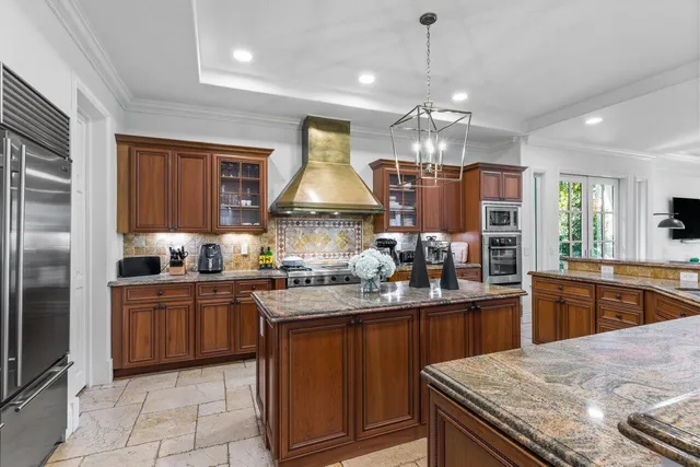 $37,900 | 350 East Ocean Avenue, Lantana, FL 33462