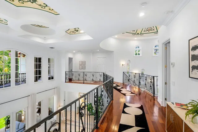 $37,900 | 350 East Ocean Avenue, Lantana, FL 33462