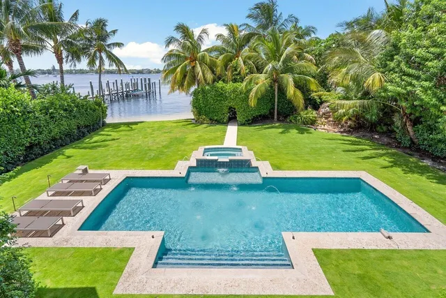 $37,900 | 350 East Ocean Avenue, Lantana, FL 33462