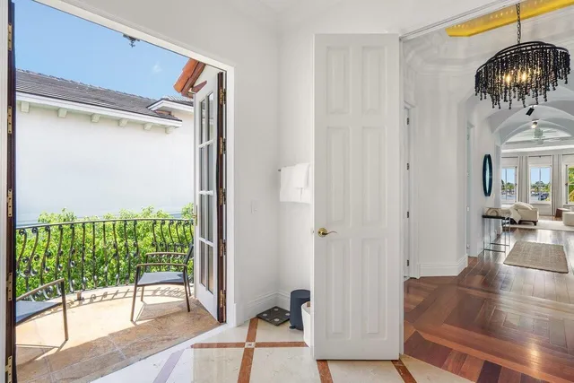 $37,900 | 350 East Ocean Avenue, Lantana, FL 33462