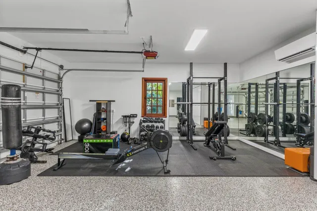 $37,900 | 350 East Ocean Avenue, Lantana, FL 33462