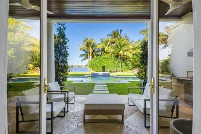 $37,900 | 350 East Ocean Avenue, Lantana, FL 33462