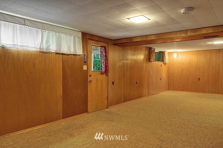 16306 128th Avenue Southeast Renton, WA 98058 - Photo 12 of 15 Gallery Image 12