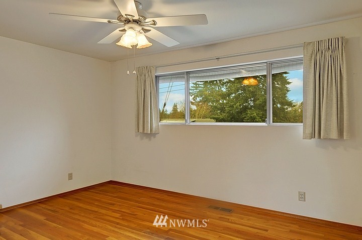 16306 128th Avenue Southeast Renton, WA 98058 - Photo 6 of 15 Gallery Image 6