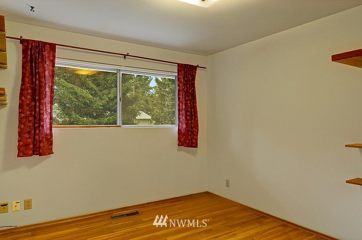 16306 128th Avenue Southeast Renton, WA 98058 - Photo 8 of 15 Gallery Image 8