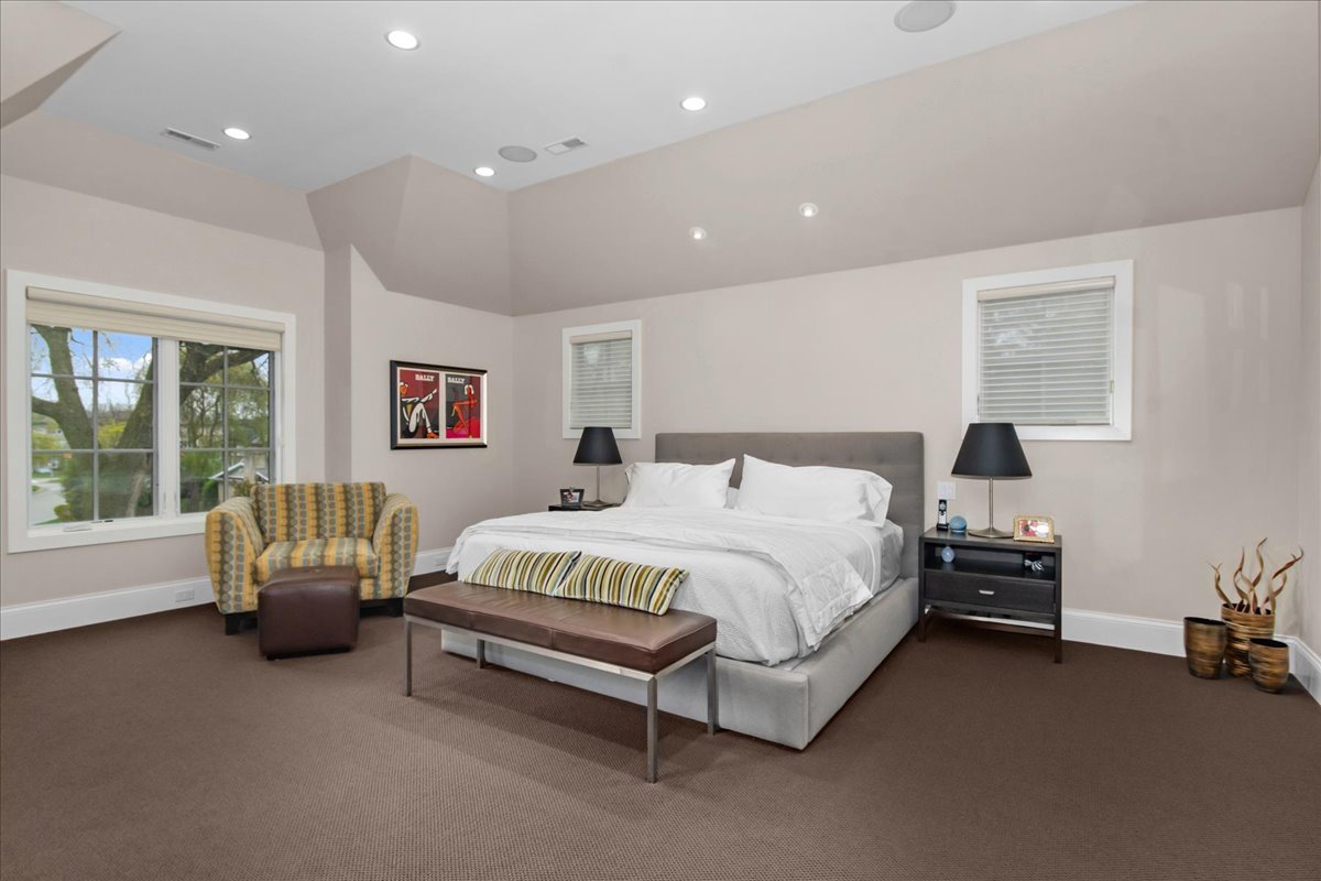1722 Sunset Road Highland Park, IL 60035 - Photo 16 of 39 Gallery Image 16