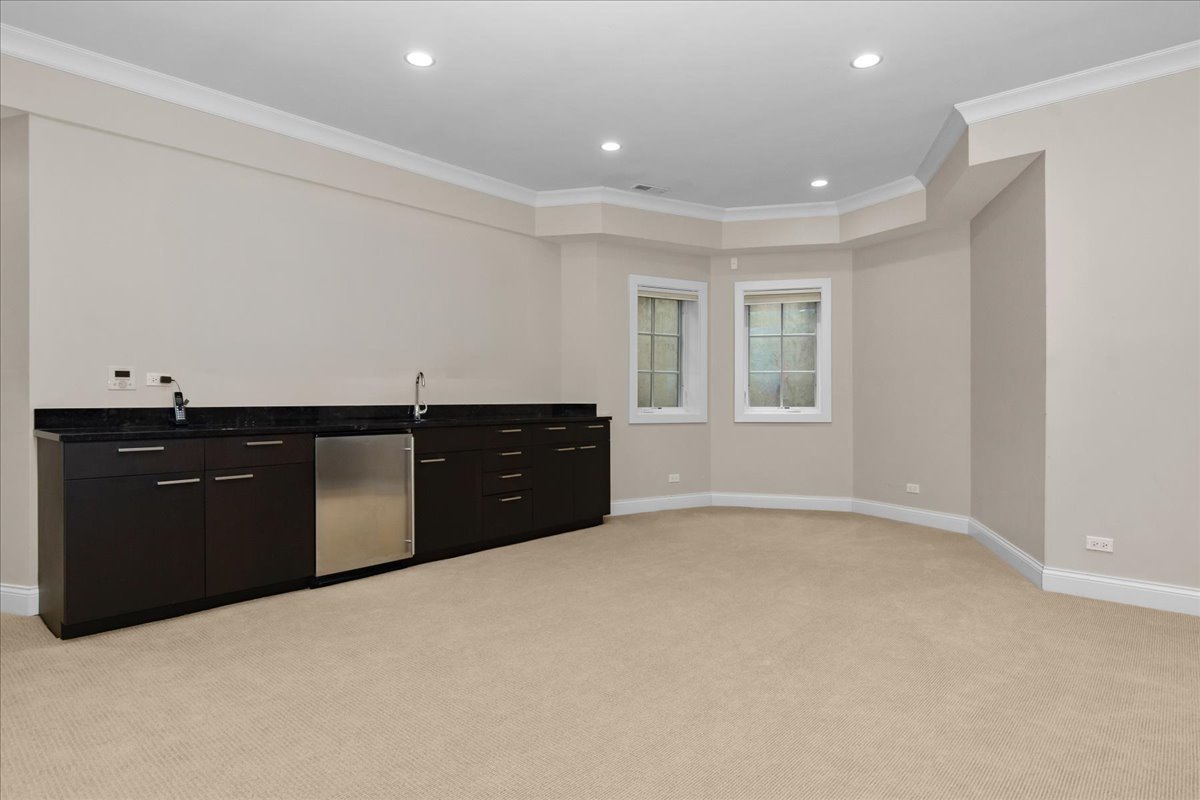 1722 Sunset Road Highland Park, IL 60035 - Photo 27 of 39 Gallery Image 27