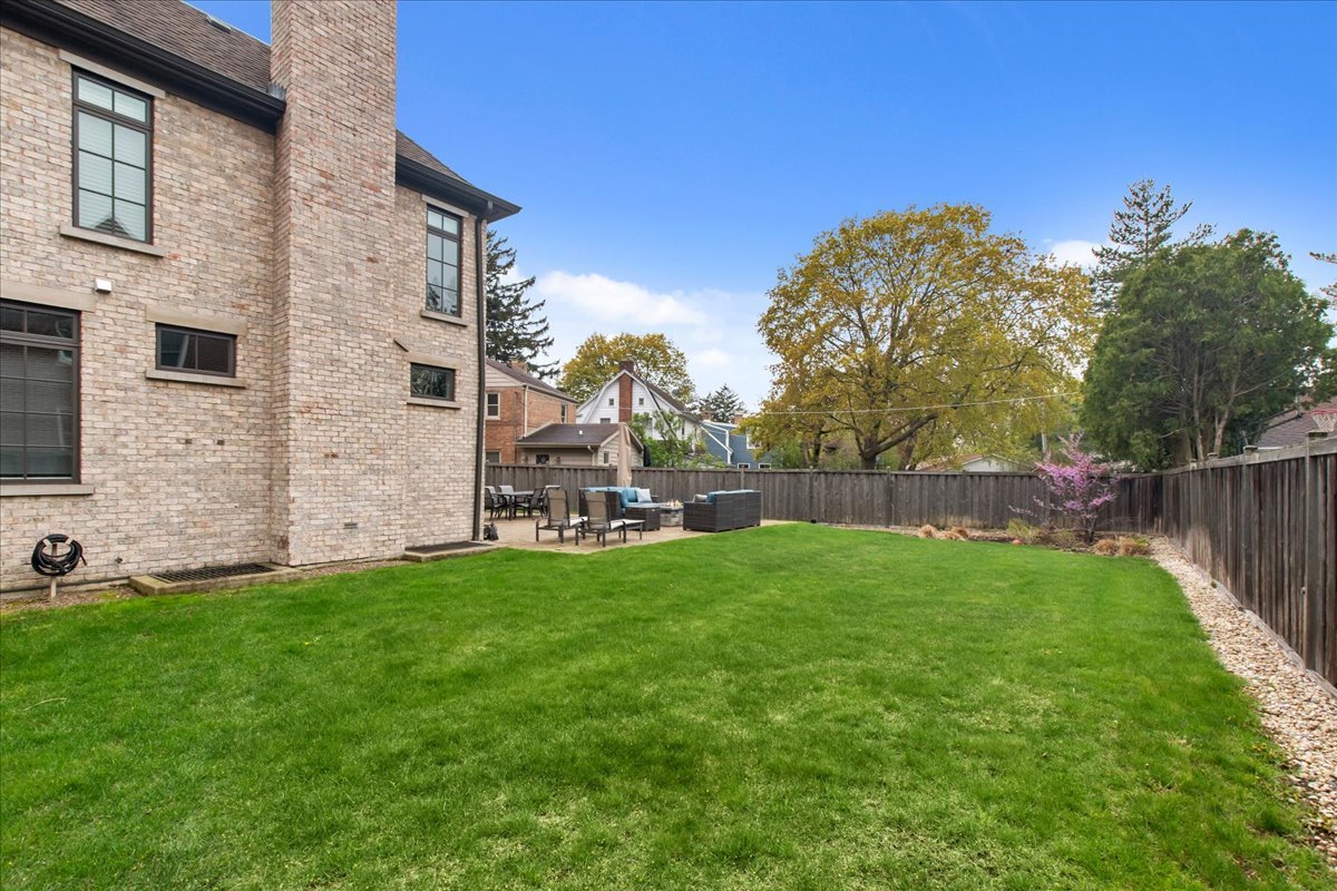 1722 Sunset Road Highland Park, IL 60035 - Photo 33 of 39 Gallery Image 33