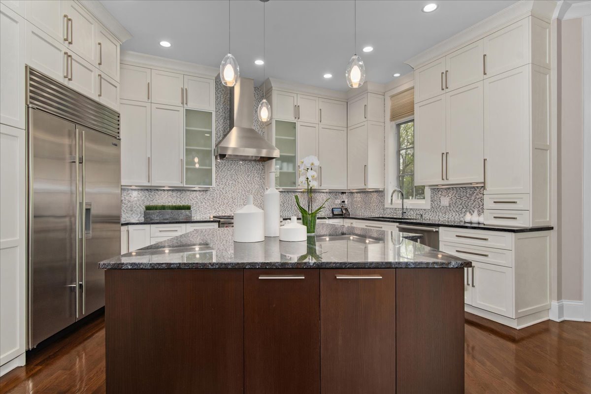 1722 Sunset Road Highland Park, IL 60035 - Photo 6 of 39 Gallery Image 6