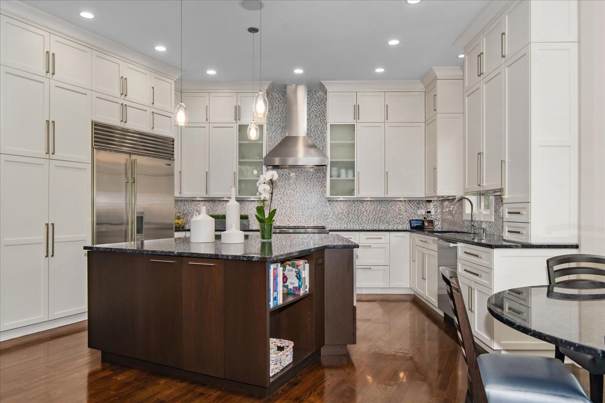 1722 Sunset Road Highland Park, IL 60035 - Photo 7 of 39 Gallery Image 7