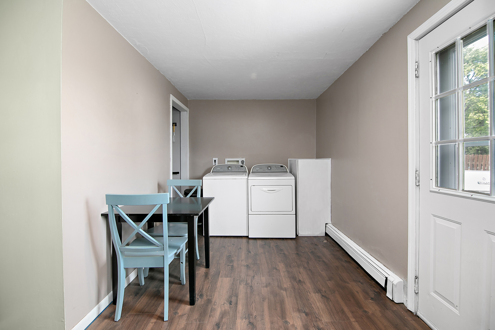 1627 West 2000S Road Kankakee, IL 60901 - Photo 18 of 30 a utility room with dryer and washer