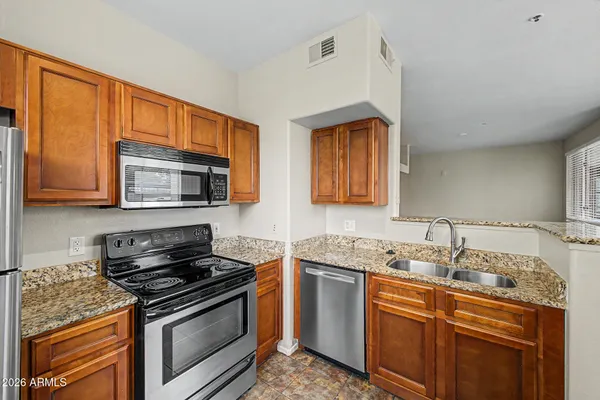 $259,900 | 3302 North 7th Street, Unit 163, Phoenix, AZ 85014