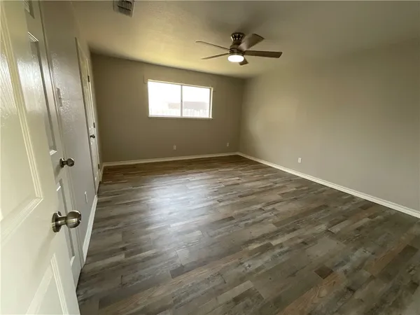 $2,000 | 13334 West Redbird Lane, Corpus Christi, TX 78410