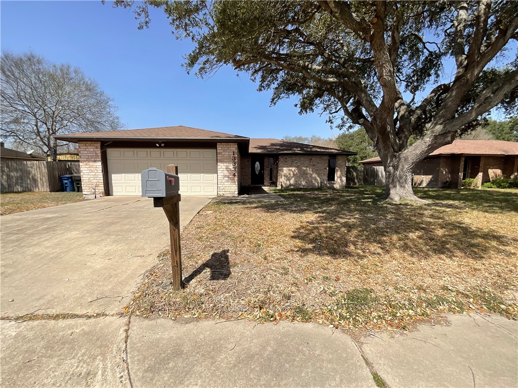 13334 West Redbird Lane Corpus Christi, TX 78410 - Photo 2 of 24