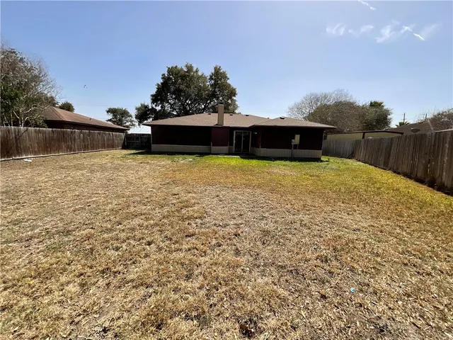 $2,000 | 13334 West Redbird Lane, Corpus Christi, TX 78410