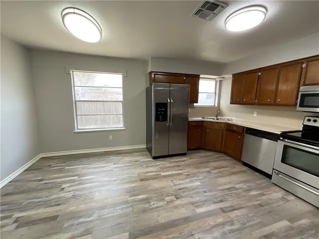 $2,000 | 13334 West Redbird Lane, Corpus Christi, TX 78410