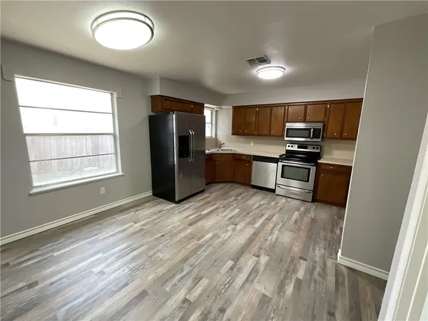 $2,000 | 13334 West Redbird Lane, Corpus Christi, TX 78410