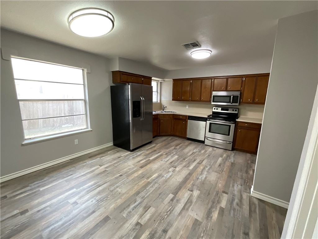 13334 West Redbird Lane Corpus Christi, TX 78410 - Photo 10 of 24