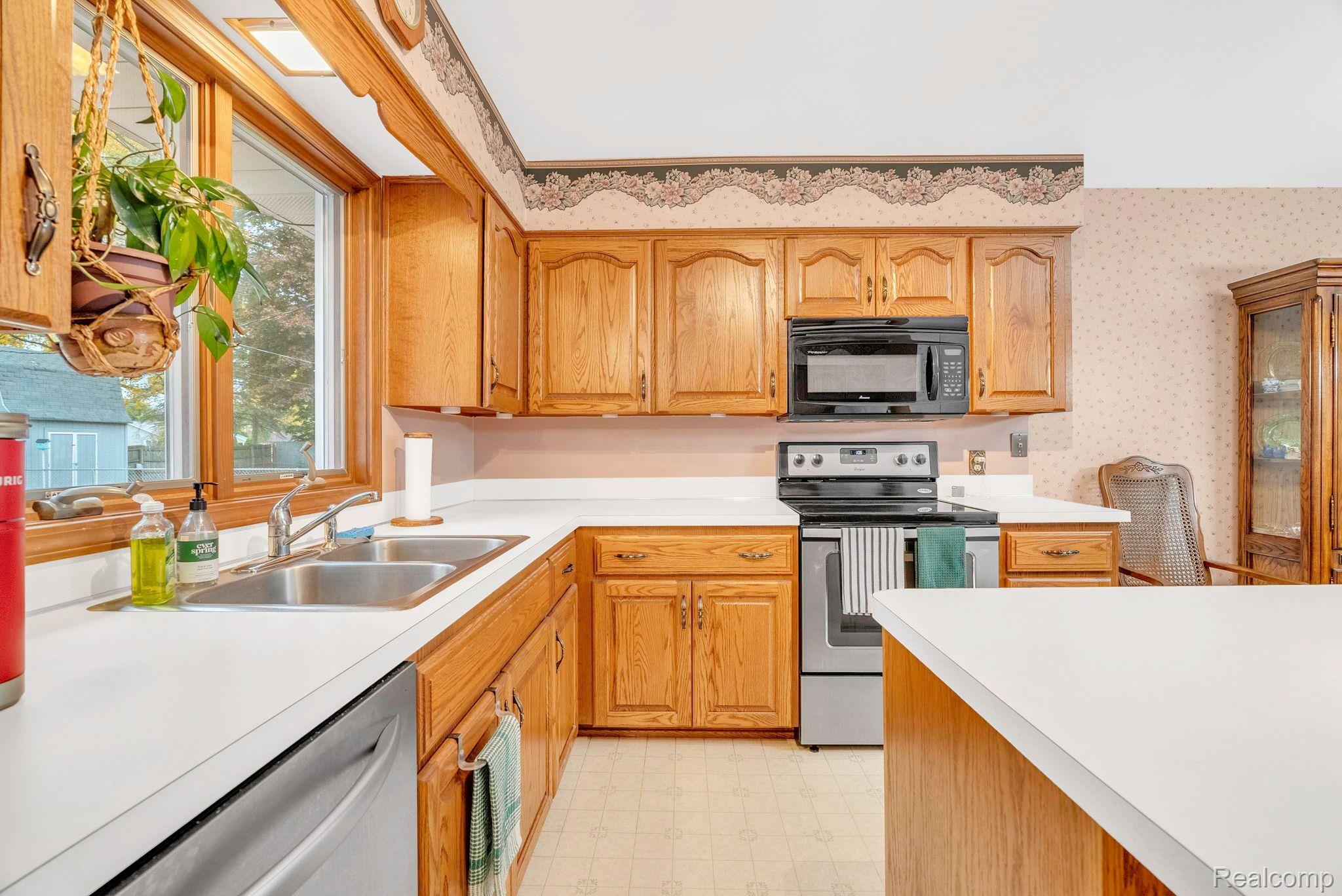 2632 Grace Road Fort Gratiot, MI 48059 - Photo 25 of 44 Gallery Image 25