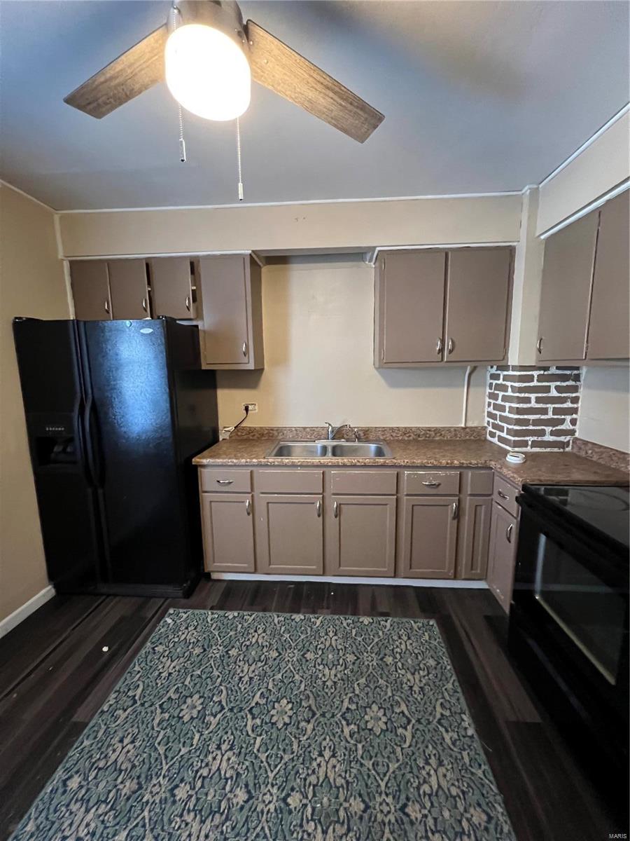 2423 Iowa Street Granite City, IL 62040 - Photo 2 of 10