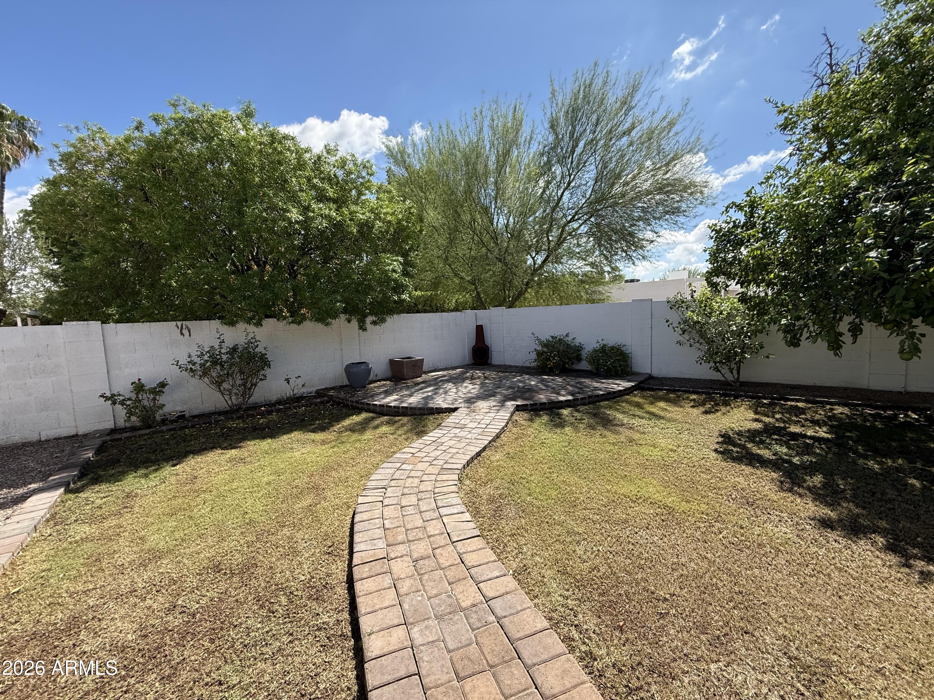 621 East Calavar Road Phoenix, AZ 85022 - Photo 27 of 31 Backyard