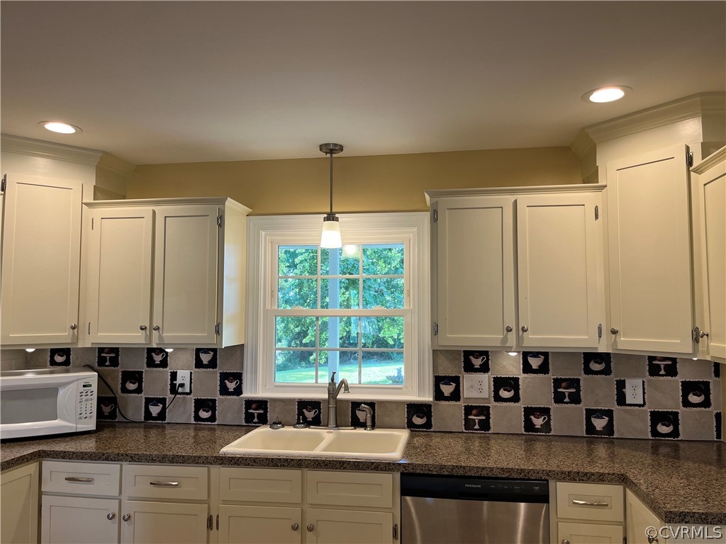 17449 Jerusalem Plank Road Courtland, VA 23837 - Photo 5 of 15