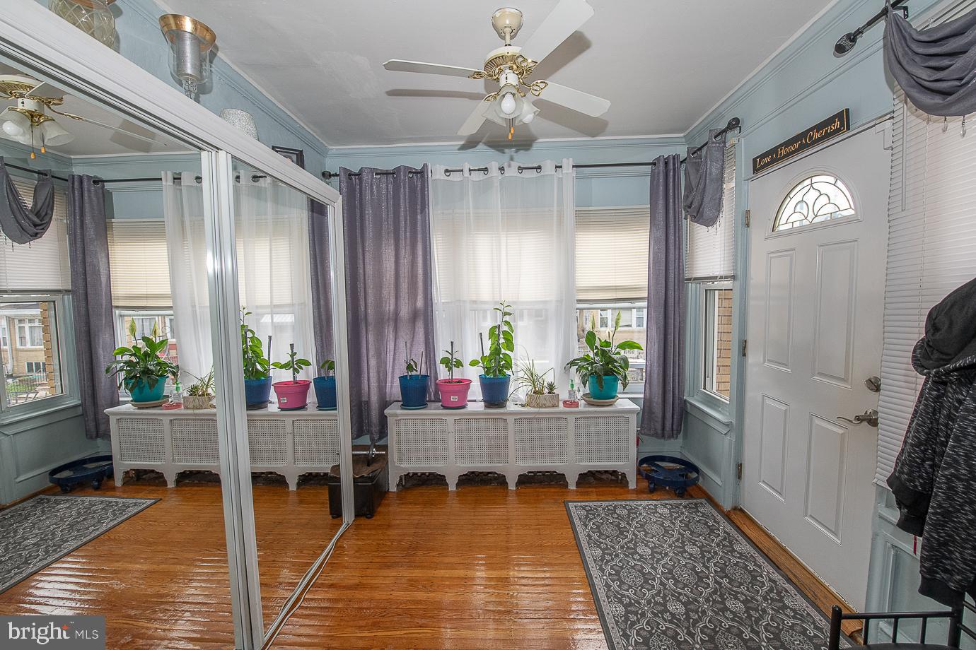 259 Wembly Road Upper Darby, PA 19082 - Photo 2 of 48