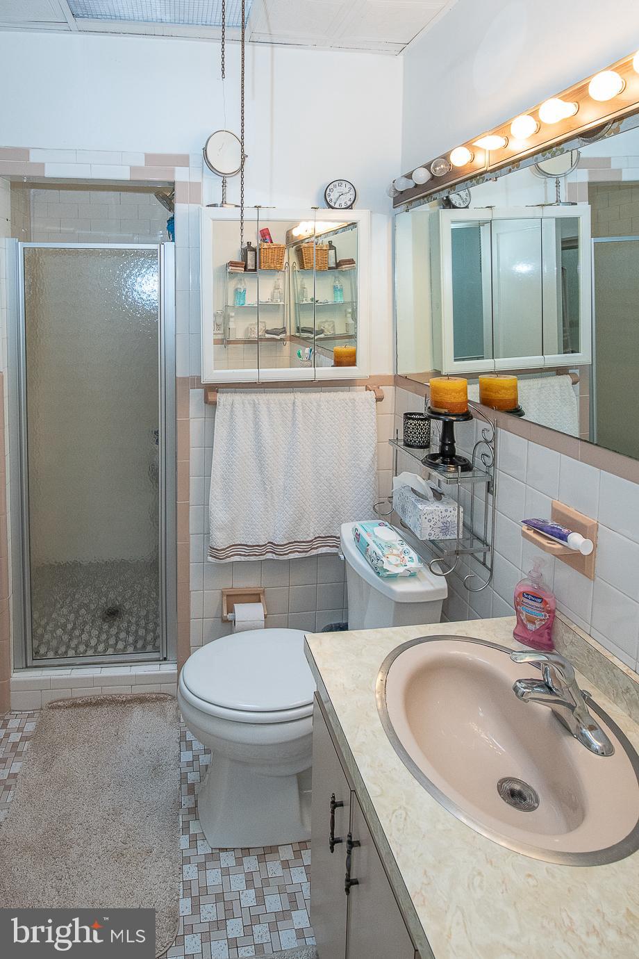 259 Wembly Road Upper Darby, PA 19082 - Photo 24 of 48